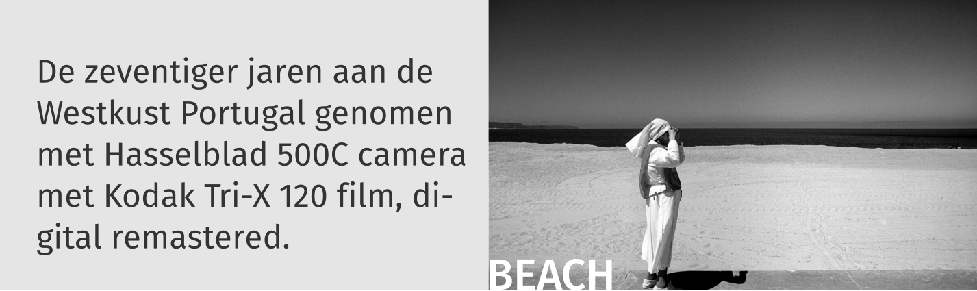 BEACH De zeventiger jaren aan de Westkust Portugal genomen met Hasselblad 500C camera met Kodak Tri-X 120 film, digital remastered.